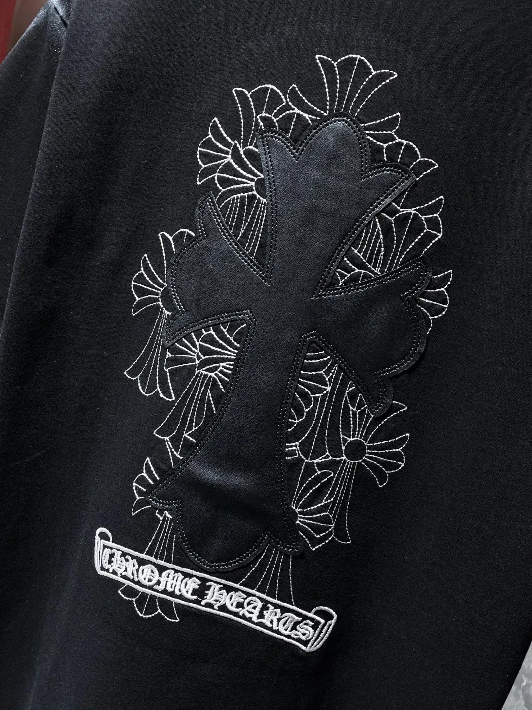 P170 New for summer Chrome Hearts 25ss High-weight, environmentally friendly and high-quality top-quality fabric 280g Cro cross leather spray-painted short sleeves High version embroidery ➕ leather version Counter synchronization Re-engraved version 1:1 Recommended colors: Gray Black Size: S, M, L, XL